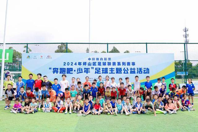 马克西：整个系列赛身体对抗都会非常激烈 最后就看谁命中关键球
